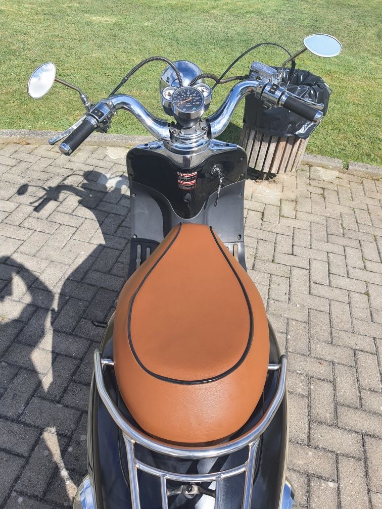 Moto 125 Znen Legend