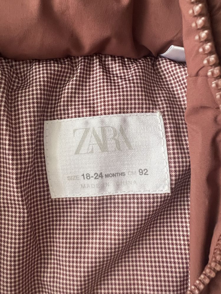 Курточка ZARA 18-24 (92 розмір)
