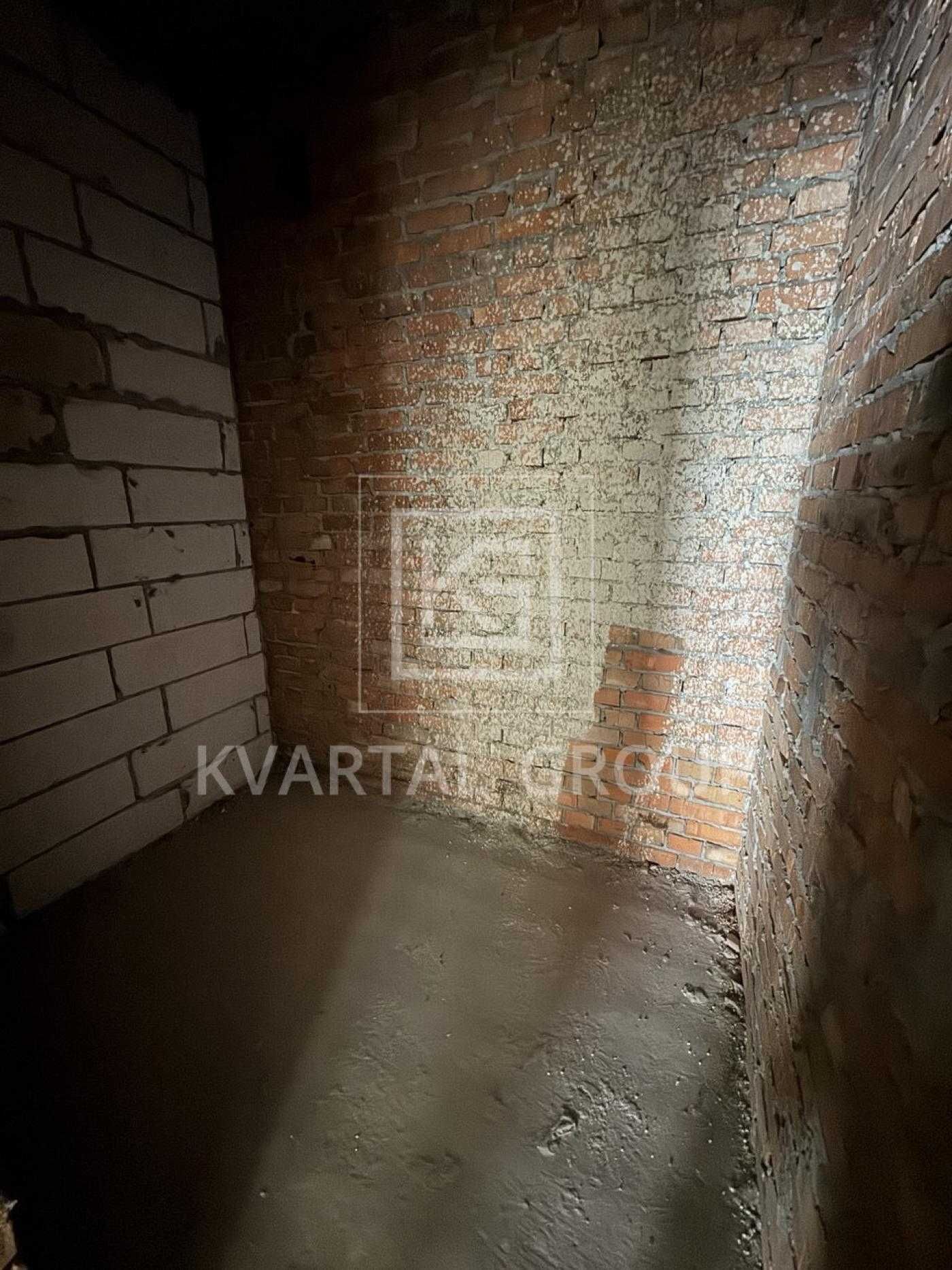 Продаж 2-кімнатної квартири з можливістю перепланування у 3-кімнатну