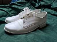 **Białe buty komunijne pantofle dla chłopca rozm 33 KOMUNIA**