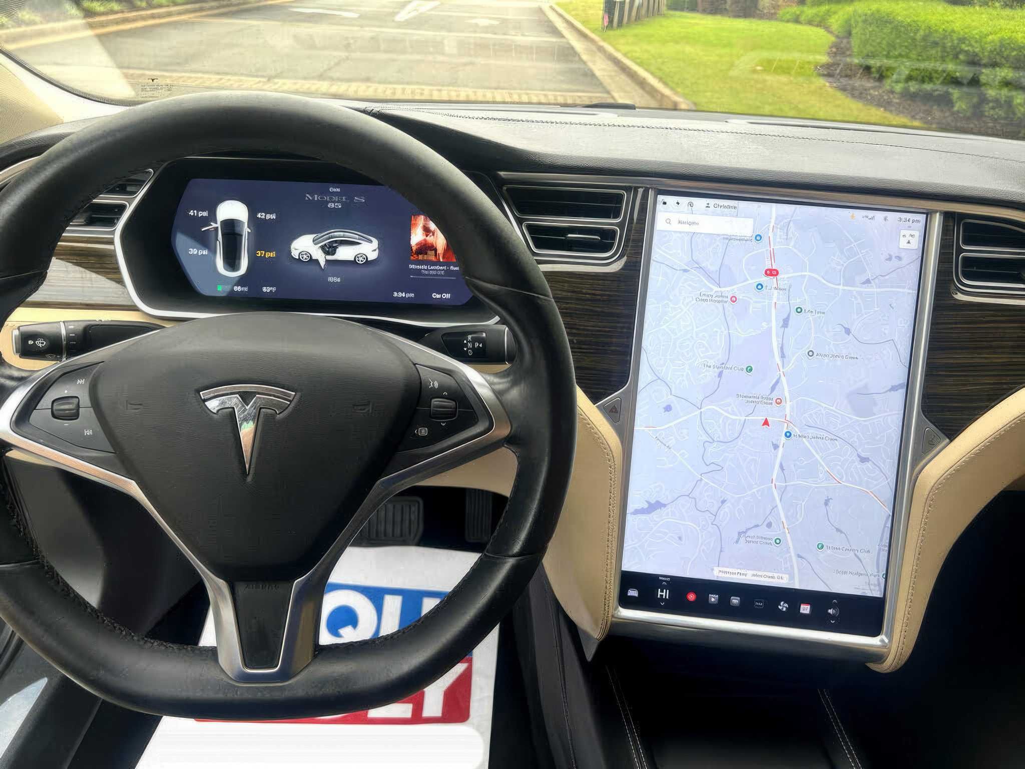 2015 Tesla Model S 85