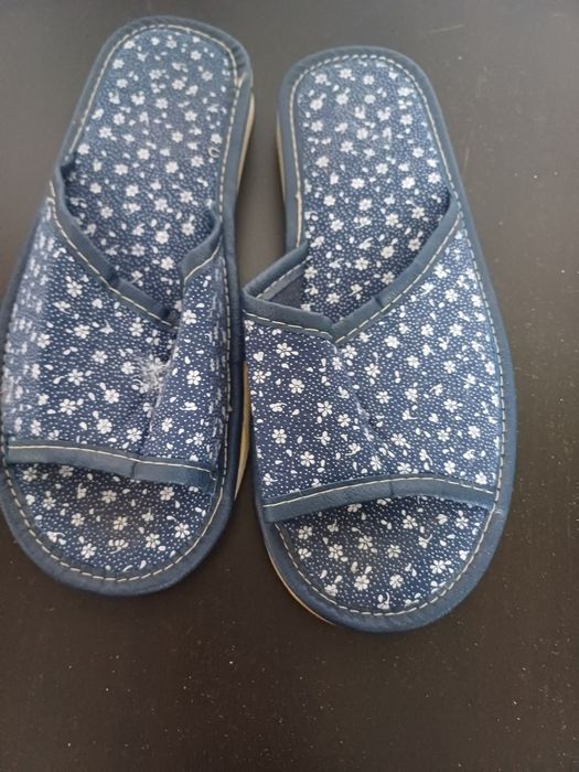 Klapki j. Nowe 35/36