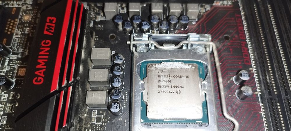 PC deskop, motherboard, fonte, gráfica e cpu
