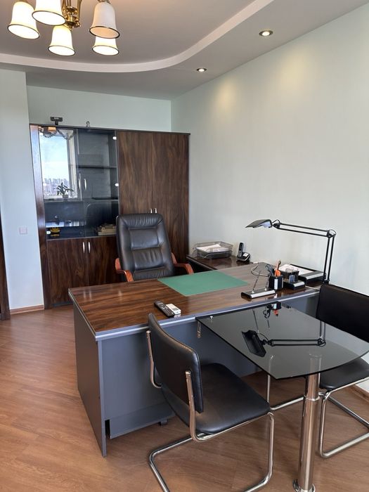 Продаж видового офісу ЖК Зелений острів, метро Берестейська