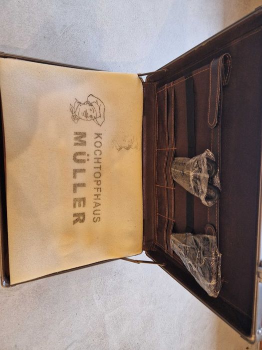 Zestaw sztućców do mięsa z ostrzałką KOCHTOPFHAUS MULLER