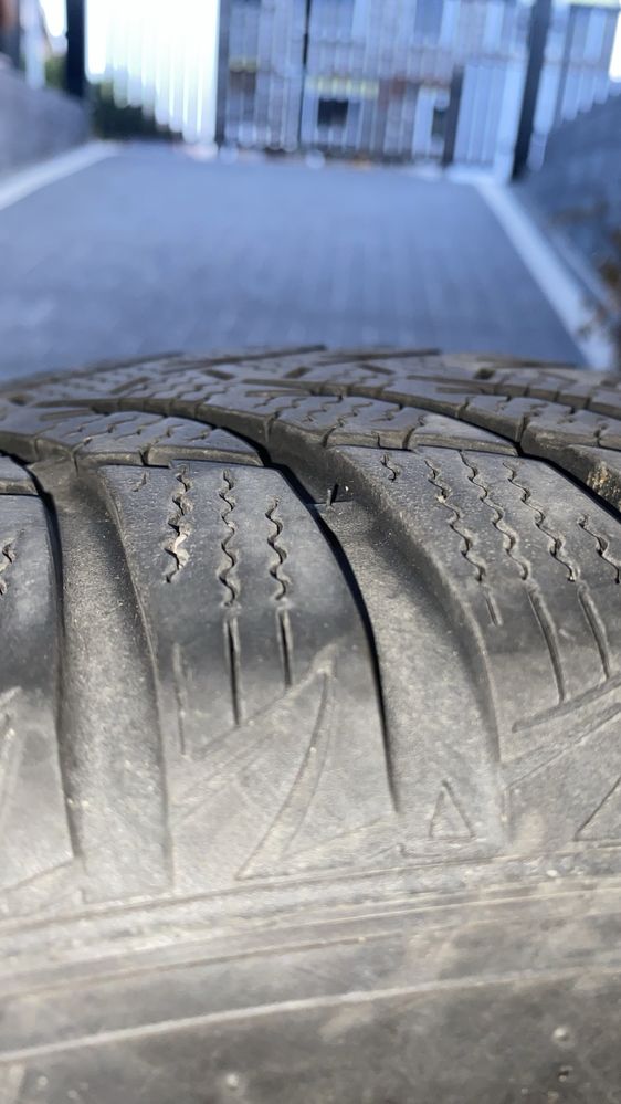 Opony zimowe KUMHO 225/60 R17 99H