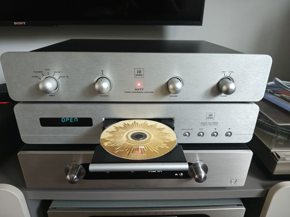 Zestaw stereo Monrio Asty wzmacniacz oraz CD