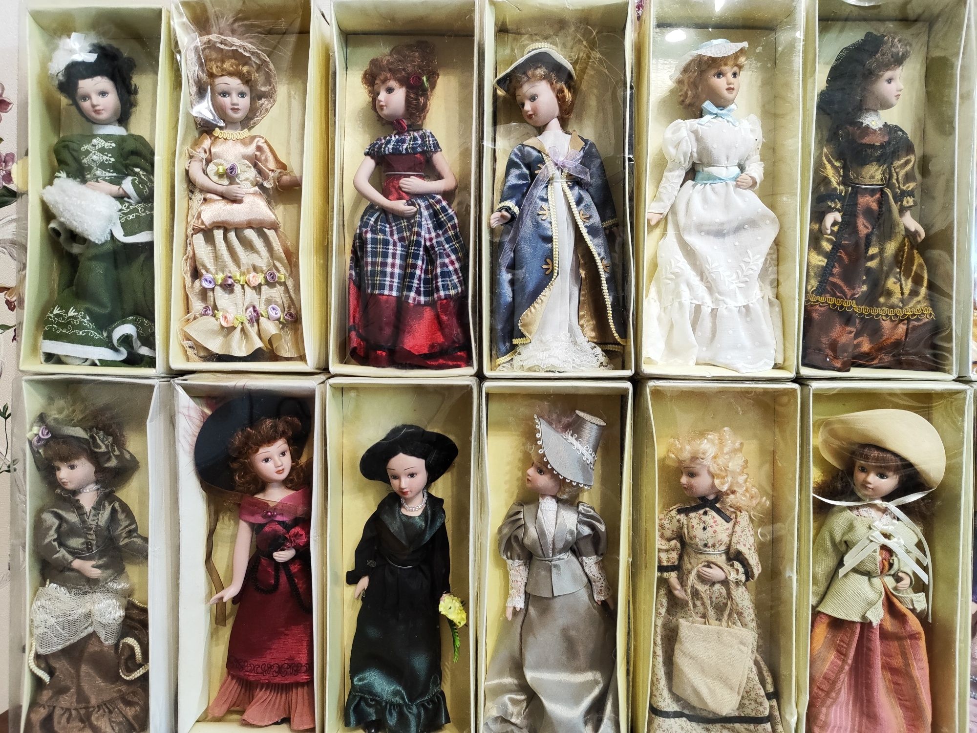 Колекція кукол "Дамы эпохи"