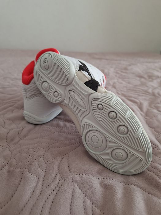 Продам борцовки моей дочери