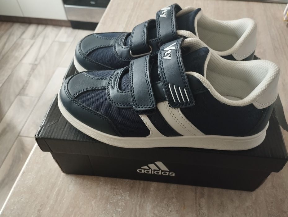 Adidasy chłopięce 33