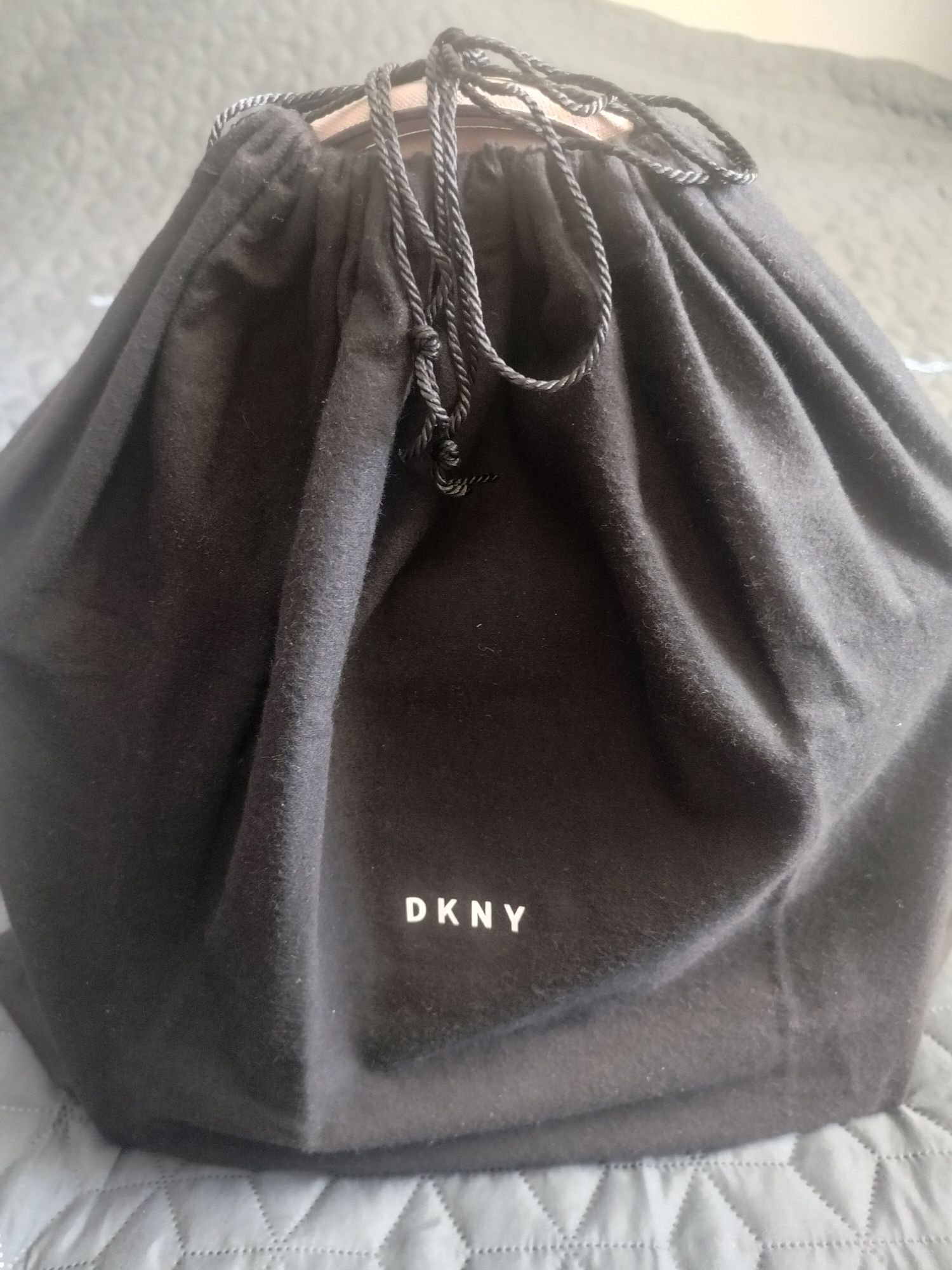 Torebka DKNY oryginał  beżowa
