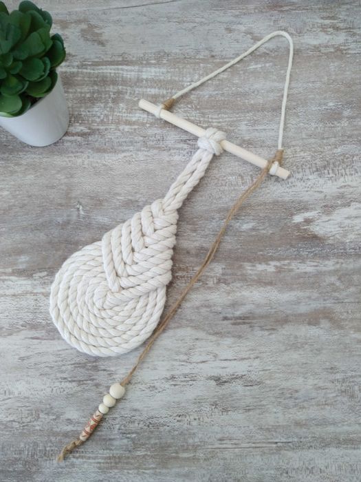 Mini painel decorativo em Macramé;