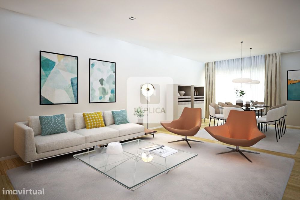 Apartamento T3 com Varanda e Box, no Centro da Cidade da Maia