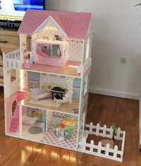 Drewniany domek dla lalek zabawka z oświetleniem LED +akcesoria