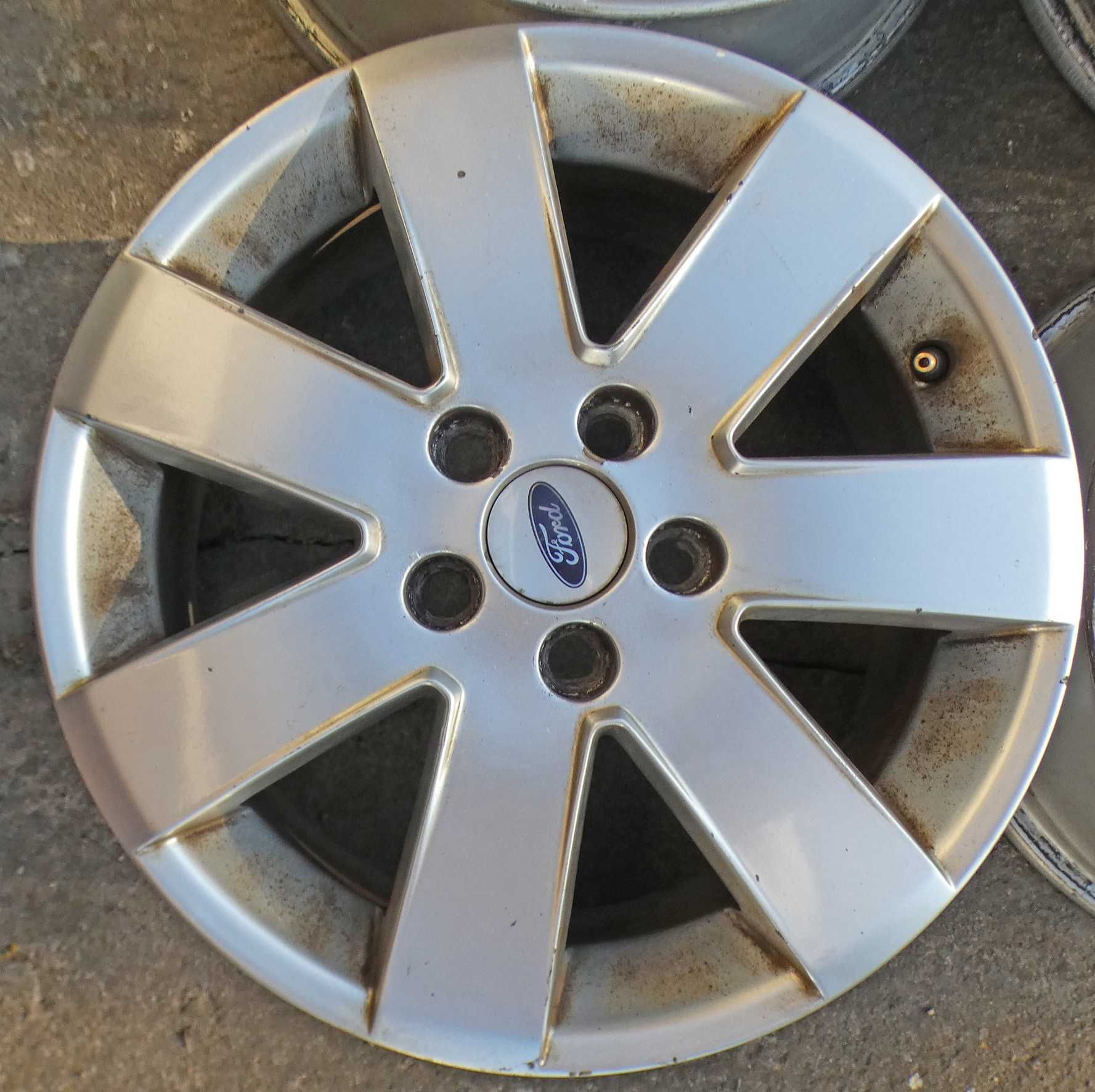 4 Felgi alu 16 cali 5x108 ET52,5 6,50Jx16H2 oryginał Ford Volvo