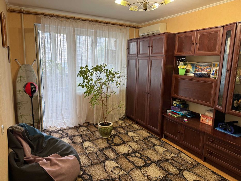 Продам 2-х комнатную квартиру Фрунзенский Левій берег