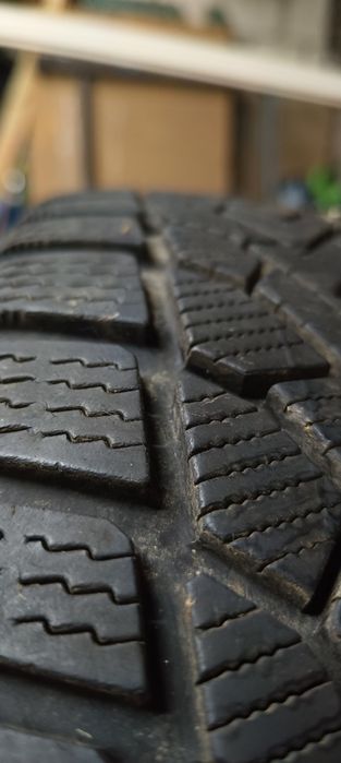 Opony zimowe uniroyal 195/65 r15