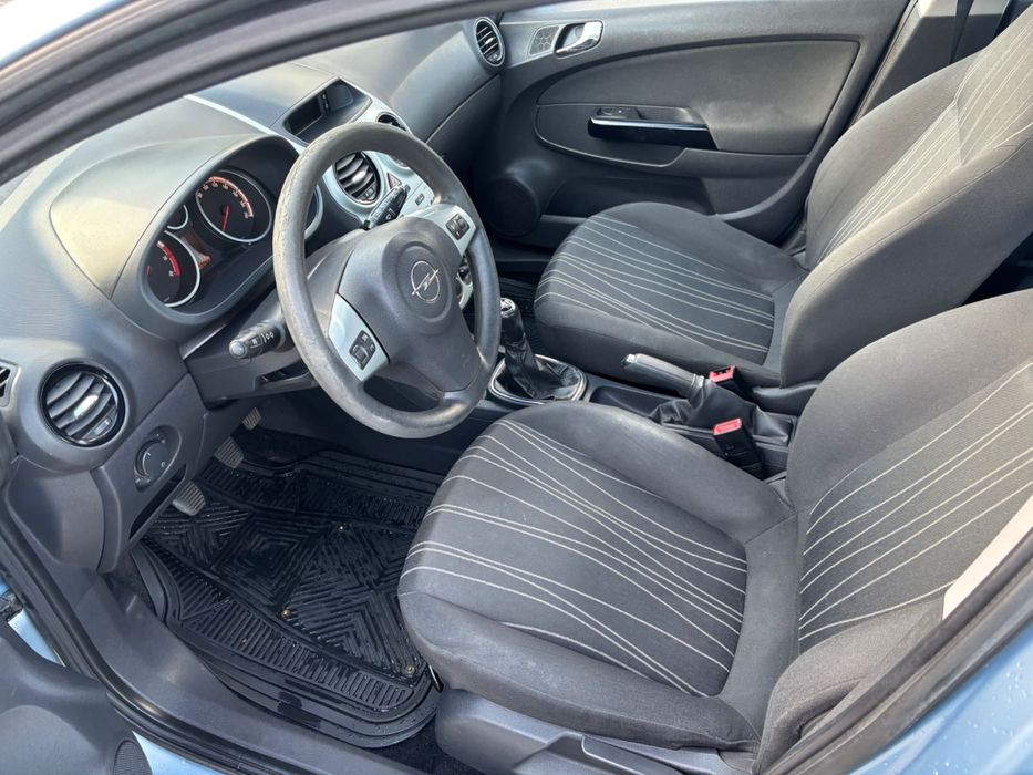 Opel Corsa D 1.2 benzyna na łańcuszku, śliczna, ocynk