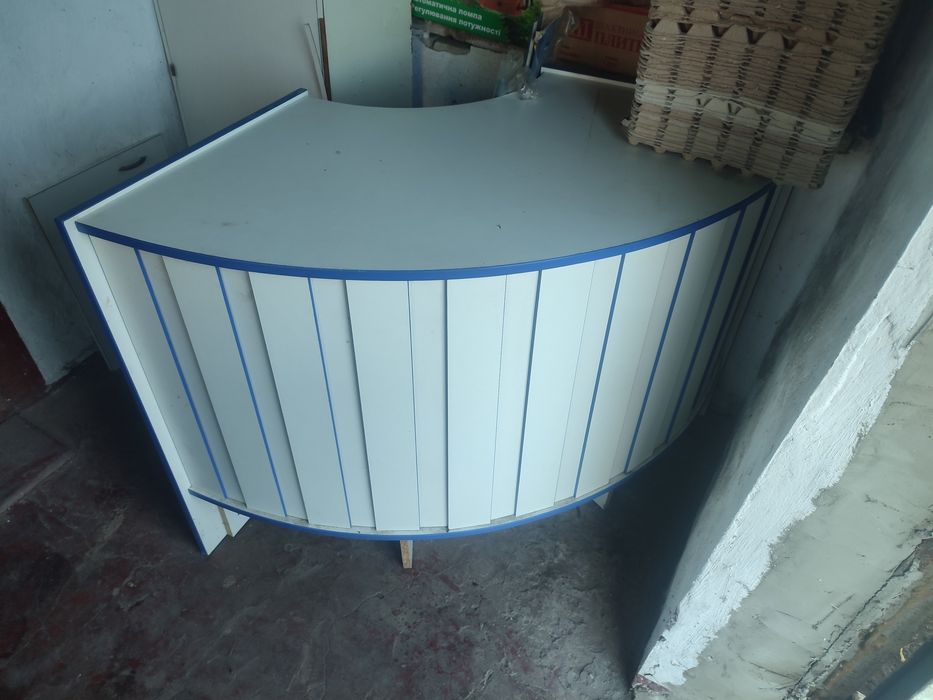 Вітрина для магазину