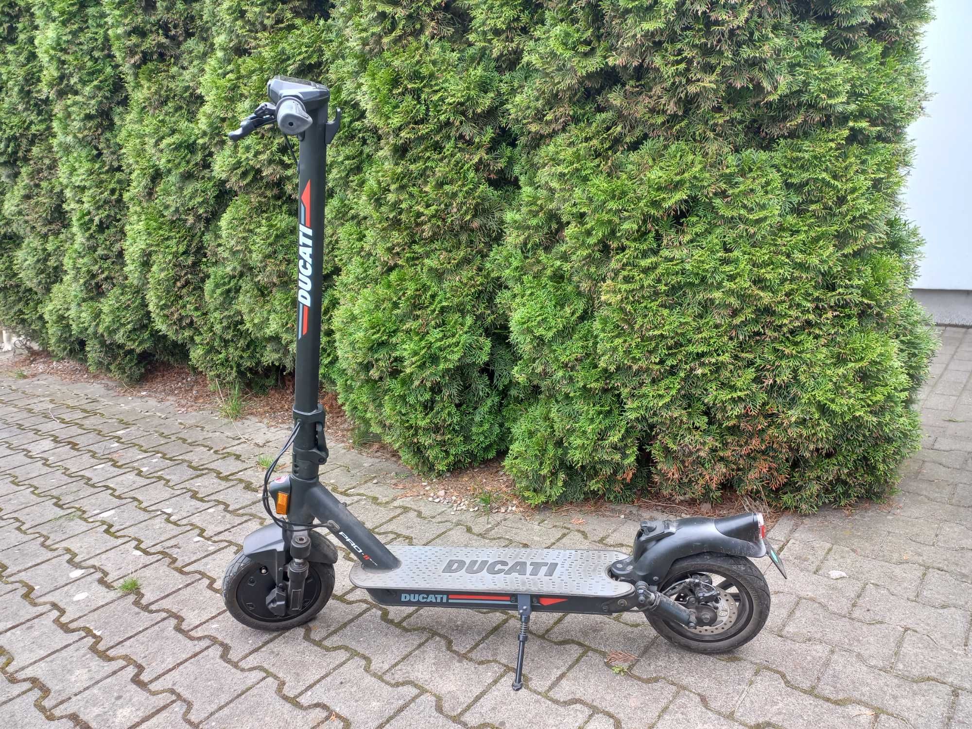 Hulajnoga elektryczna DUCATI Pro II Evo Czarny