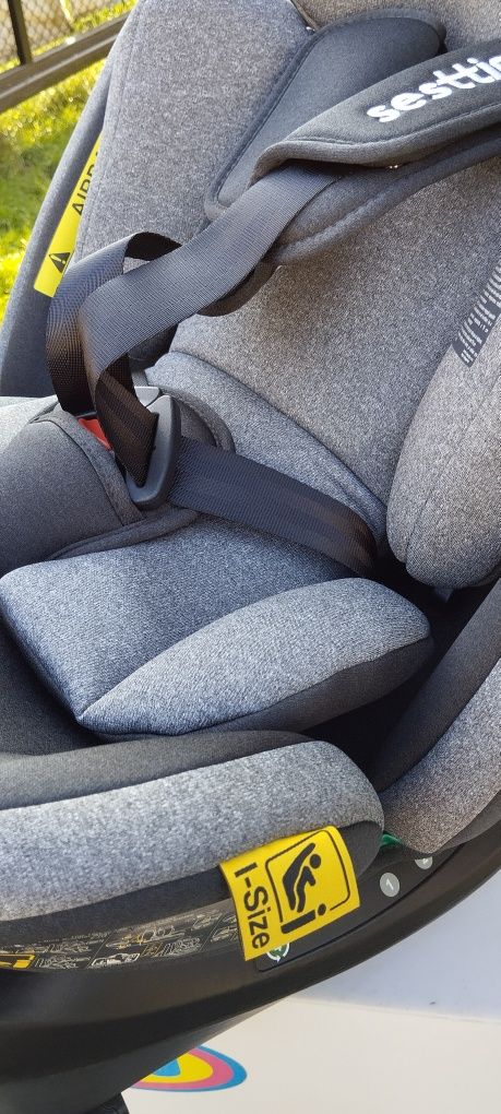 Nowy obrotowy fotelik samochodowy ISOFIX do 150 cm