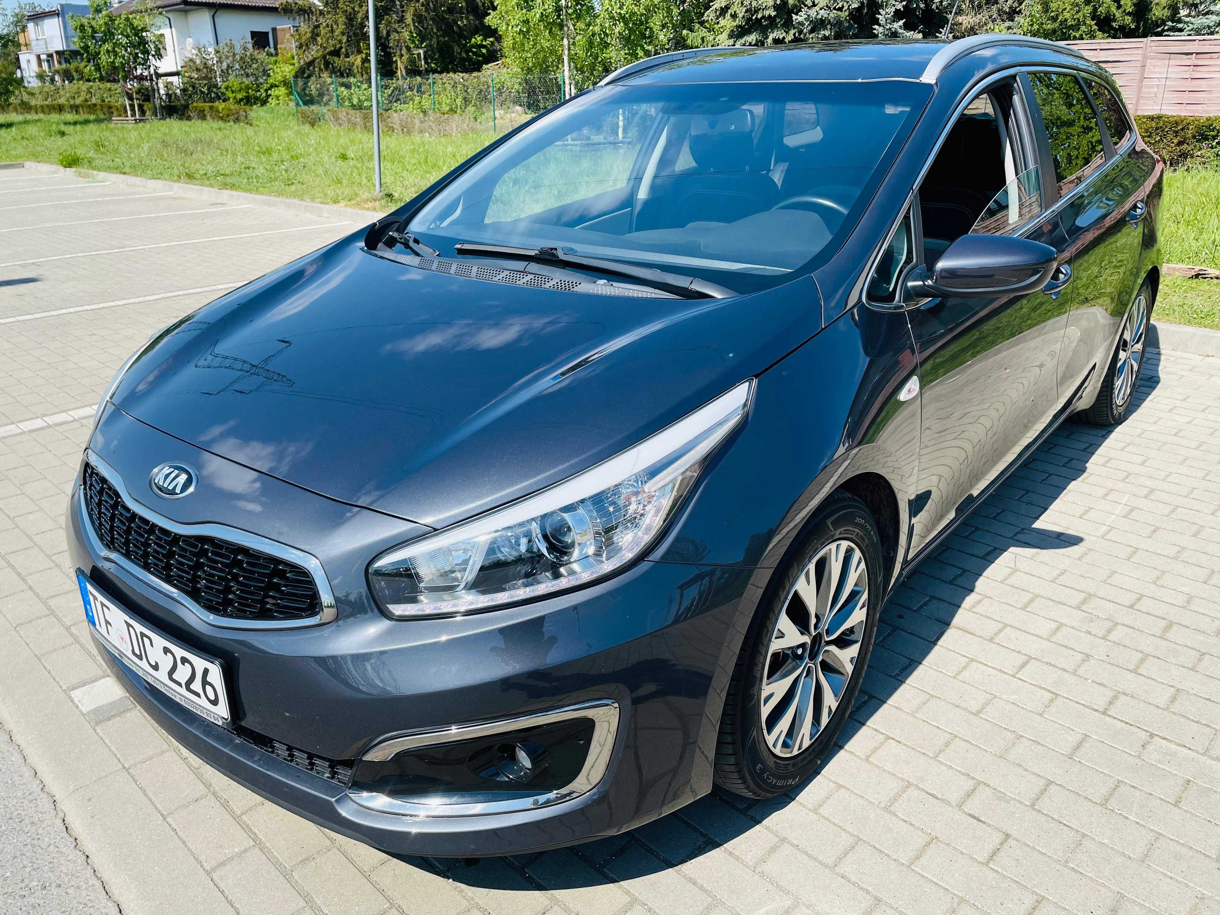 Kia Ceed 1.4 79tys przebiegu NAVI grzana kierownica fotele BOGATA WERS