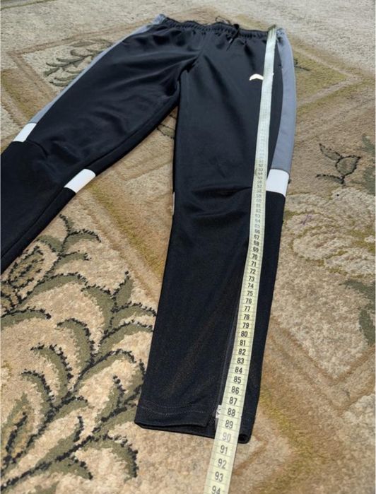 Спортивні штани Puma. На зріст 152см. 11-12 років.