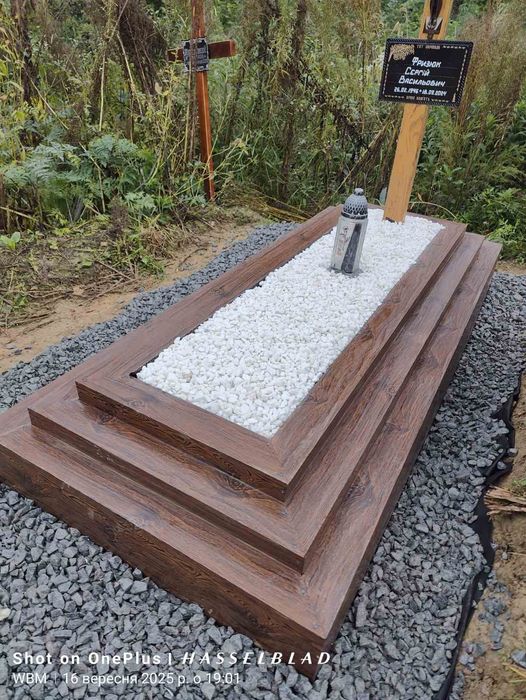 Надгробки,лавки на цвинтар.