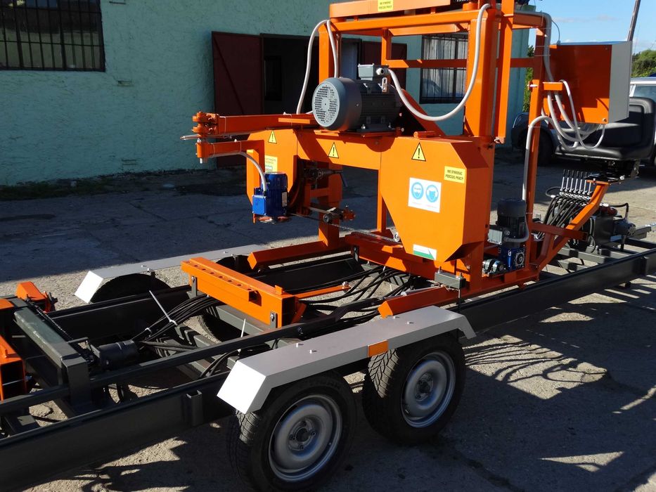Trak Taśmowy, mobilny z pełną hydrauliką, 12 mb.