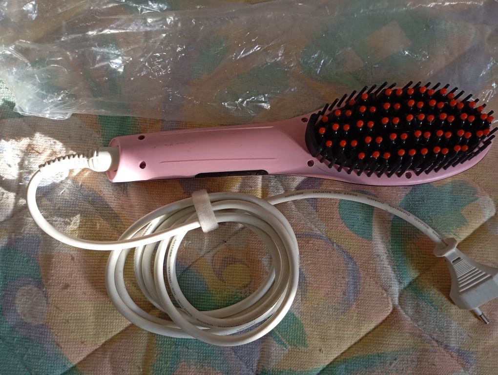 15€ escova  alisamento de cabelo entrego em Rio tinto ou envio CTT