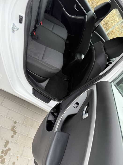 Hyundai i30 1.6 benzyna 2017 lift