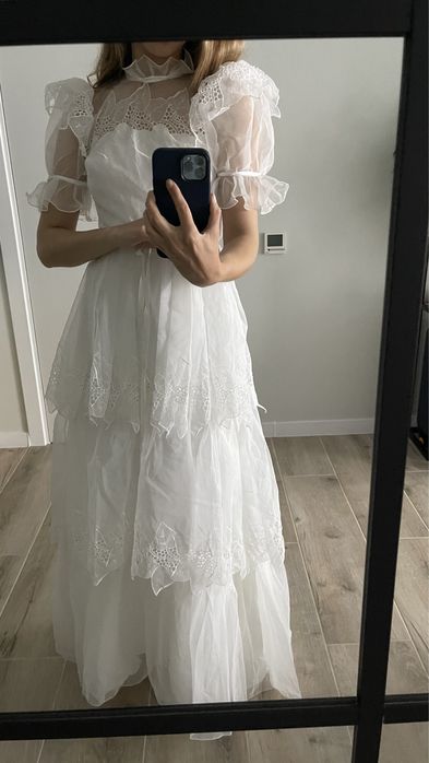 Вінтажна весільна сукня