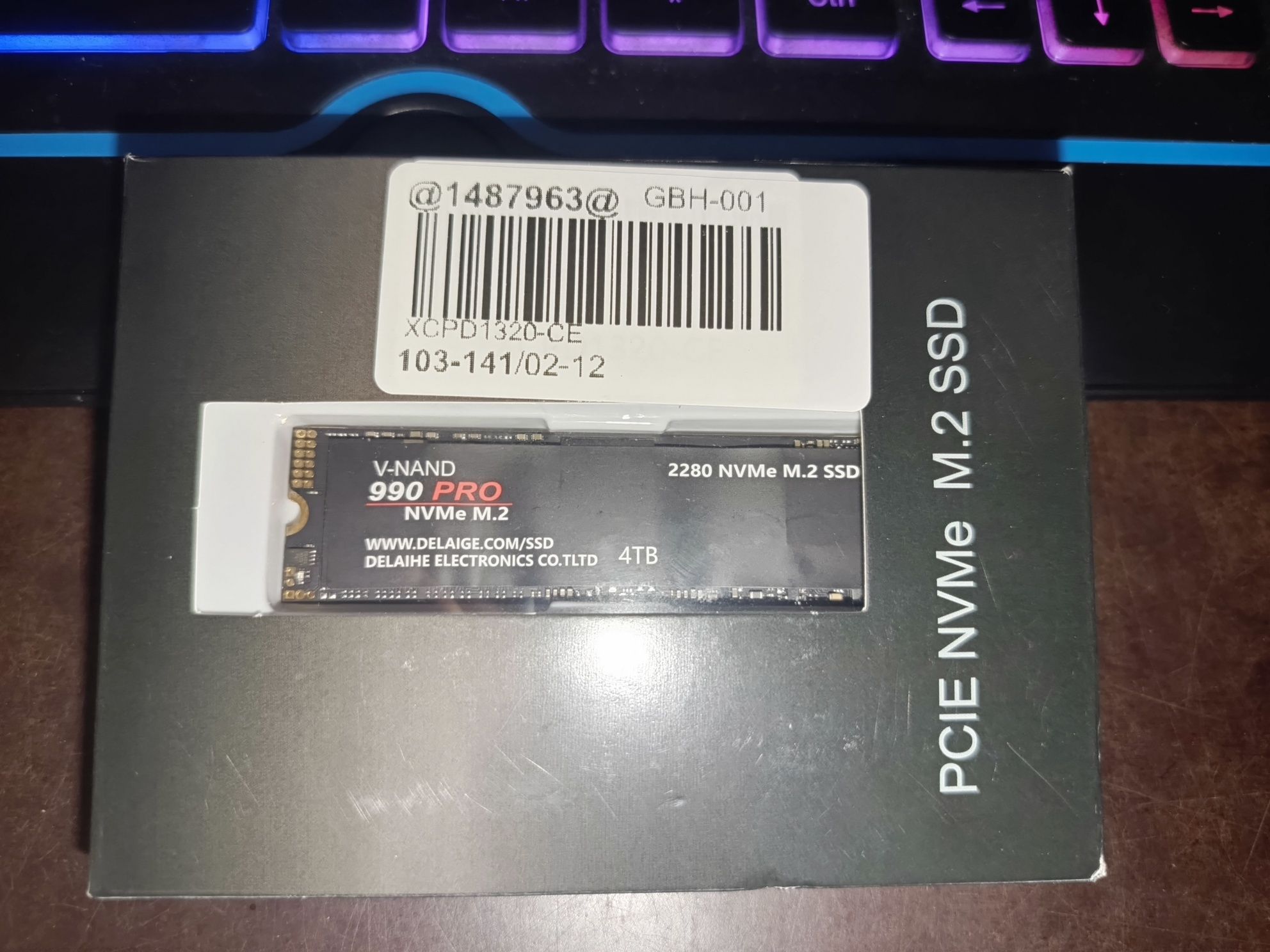 Продам ssd NVME 4 Тб