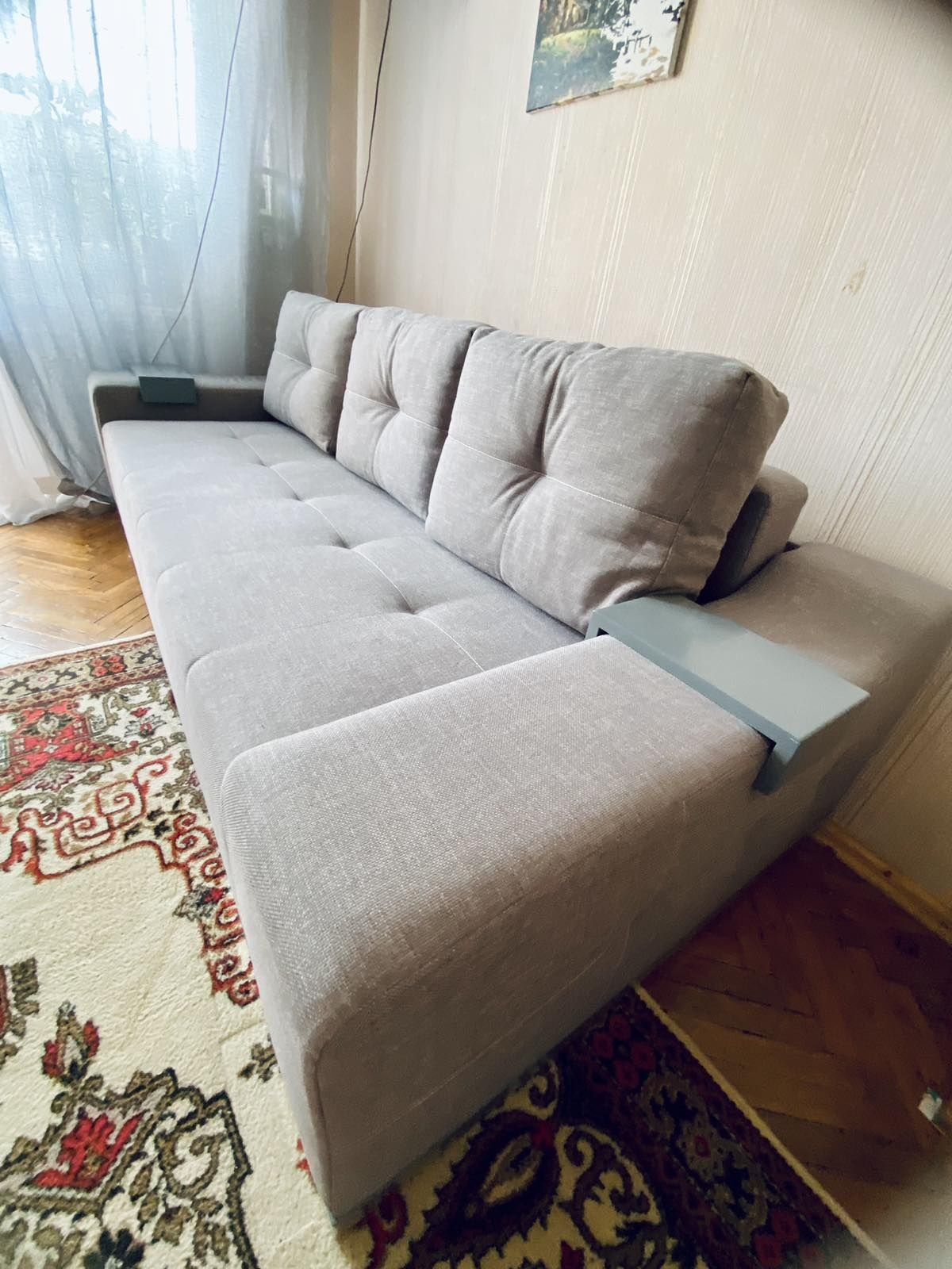 Продаю диван у відмінному стані