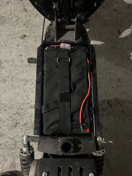 Електросамокат з сидінням