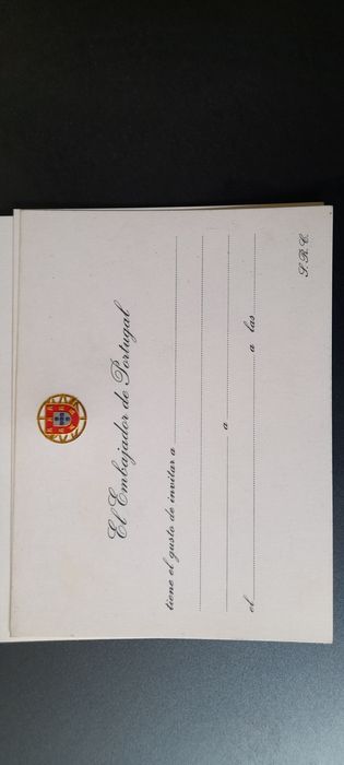 Vários papeis /documentos antigos