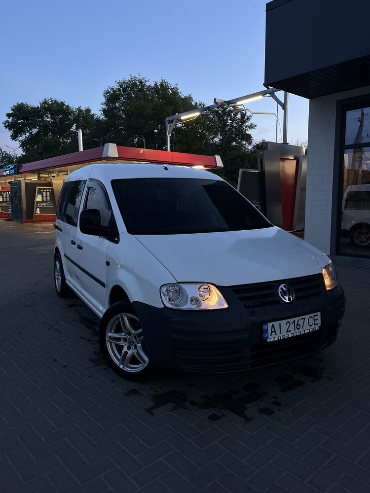 Volkswagen Caddy 2006.