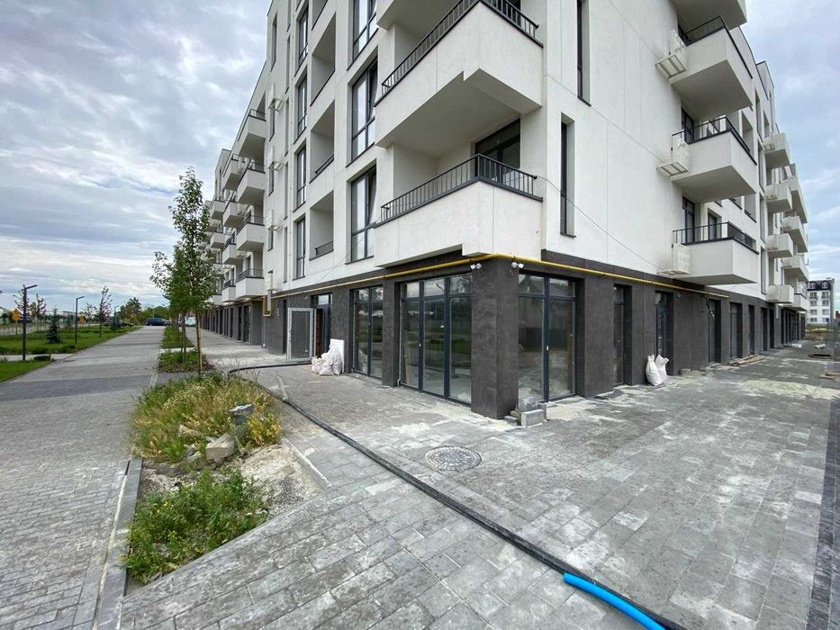 ОРЕНДА МАГАЗИНУ 106кв.м. Городок, кутове, фасадне