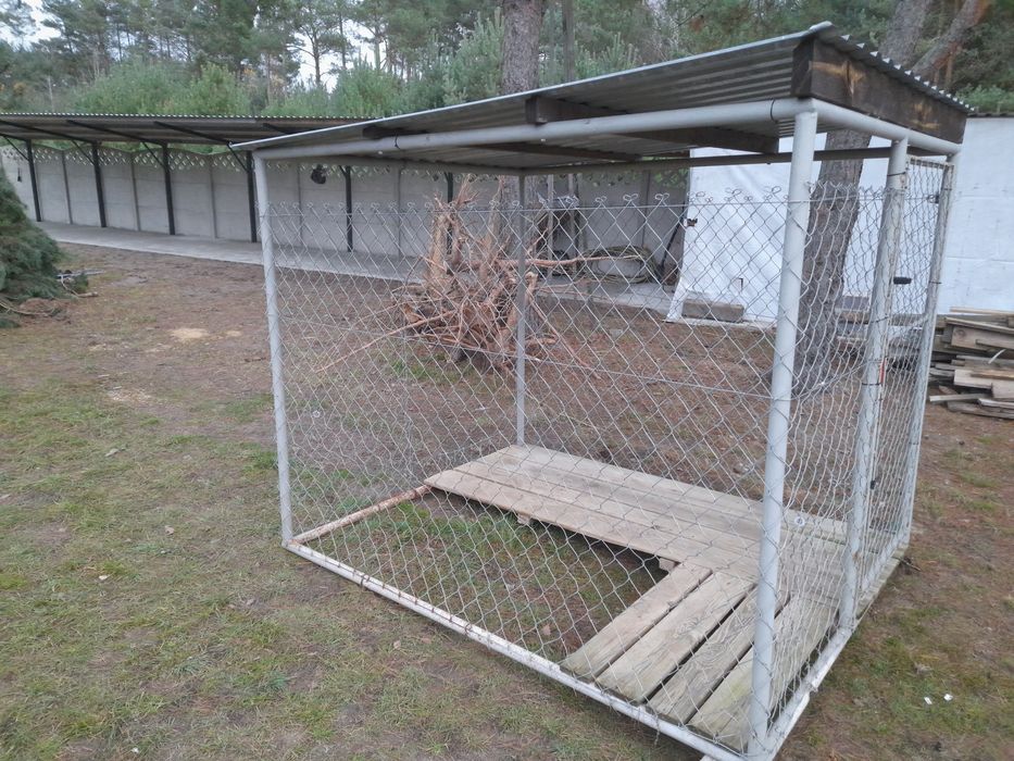 Kojec z podłogą 2,1x1,7m