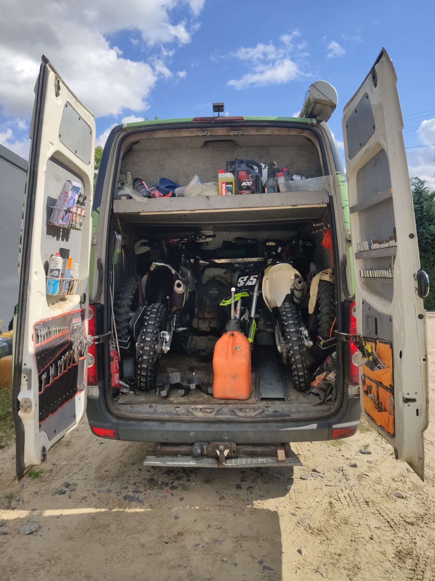 VW Crafter kamper motocross garaż