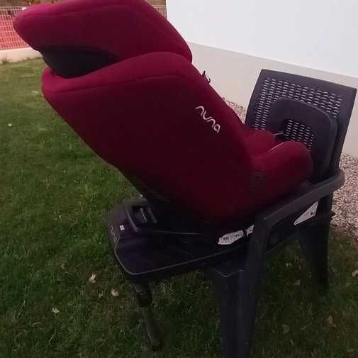 Cadeira auto nuna Rebl Plus berry