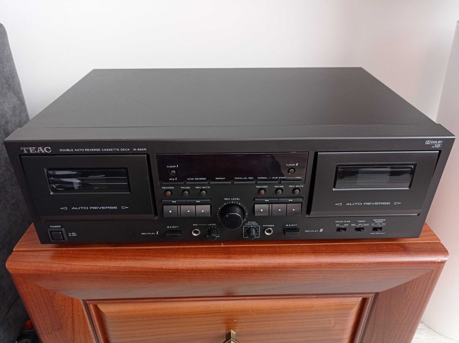 Magnetofon TEAC W-890R