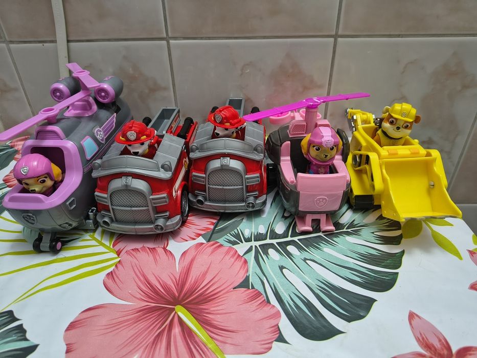 Psi patrol autka figurki