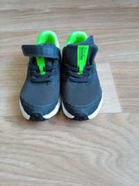 Продаю детские кроссовки Nike star runner, размер 27(17см,).