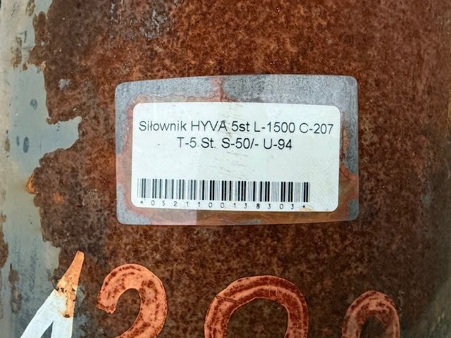 SIŁOWNIK hydrauliczny HYVA do naczepy ze zbiornikiem