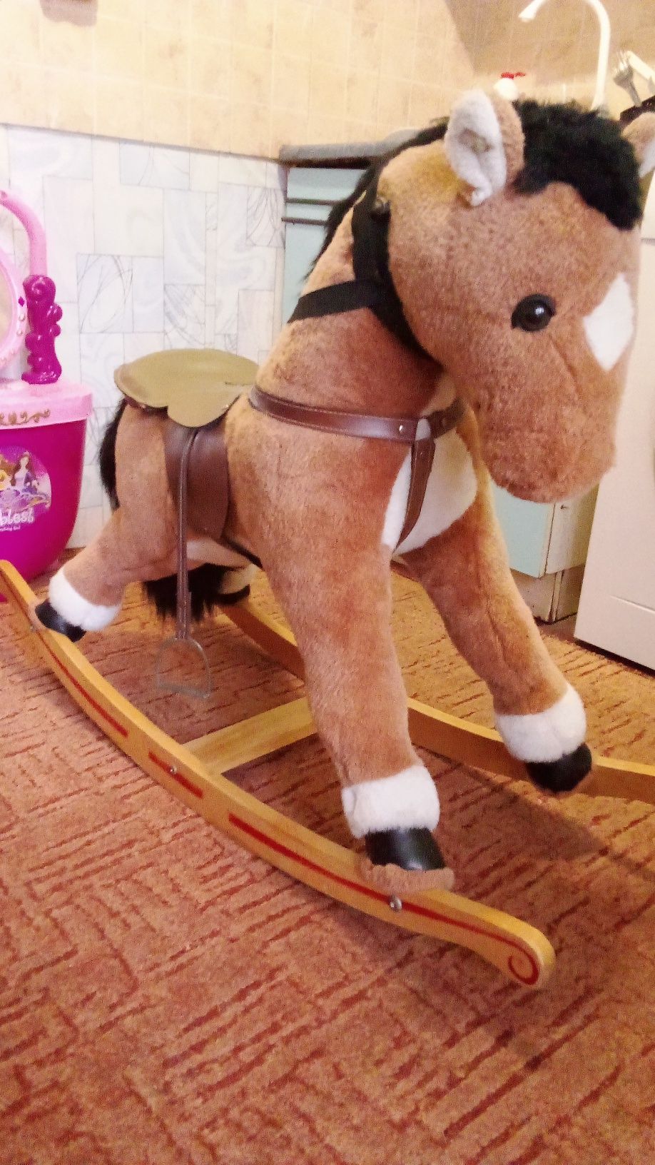 Лошадка для ребенка