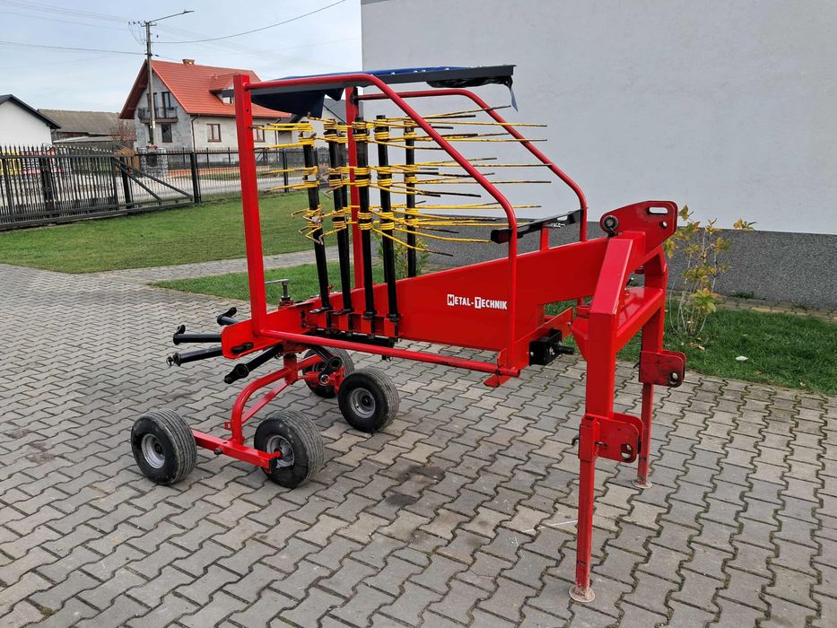 Sprzedam zgrabiarka karuzelowa Metal-Technik