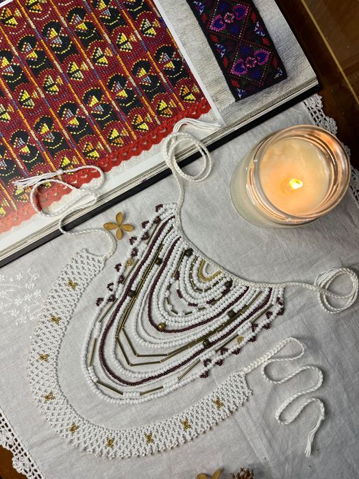 Намисто, монисто з металевими трубками