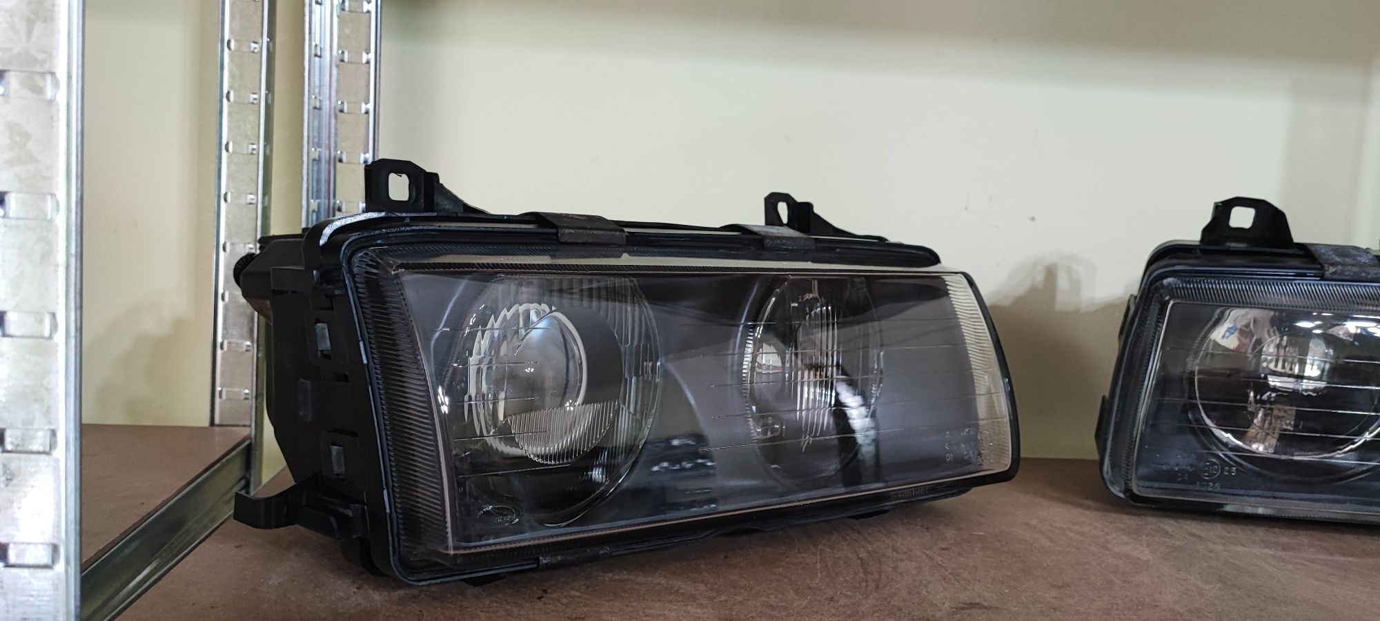 BMW E36 Lampy BLACK HELLA ZKW Soczewka NOWE Szkla Rarytas Igła Piękne