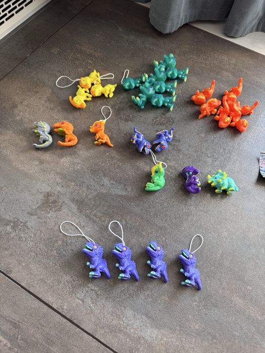 Dinozaur Gigantosaurus VQ285 Jurassic World Kinder Joy zabawka figurka